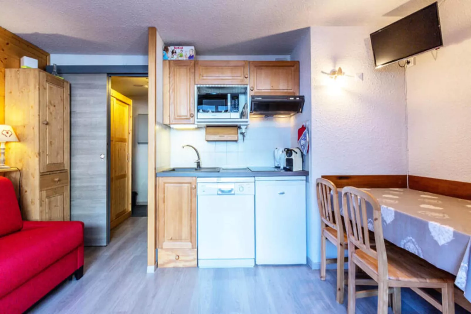 Résidence Parnasse 2-Keuken