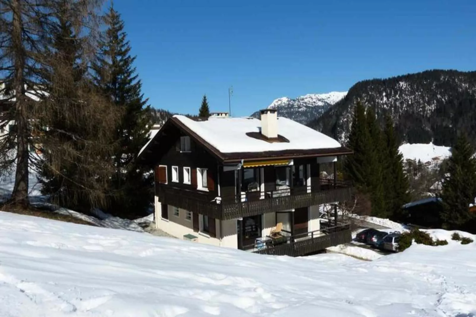 Résidence Autan-Buitenkant zomer