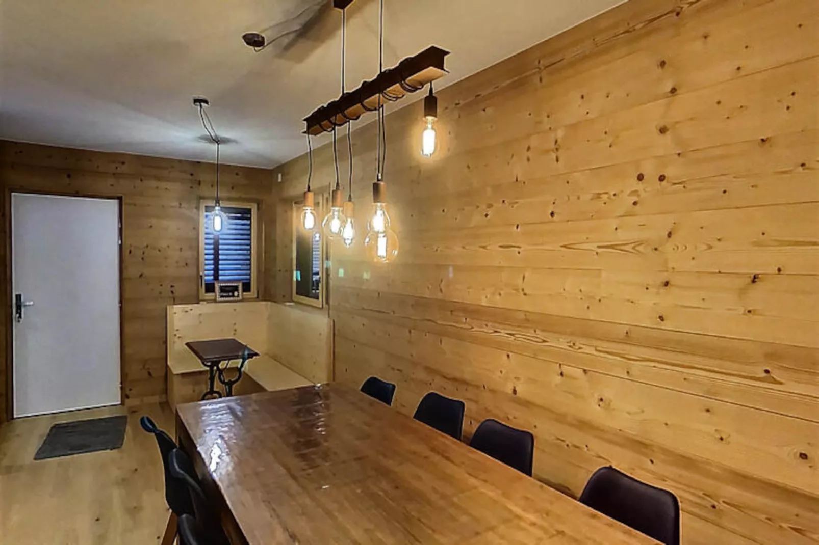 Appartements à Les Carroz-d'Arâches-Image-tags.