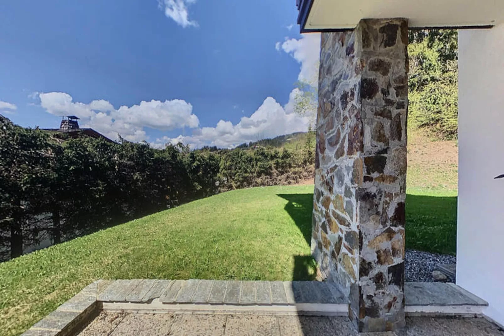 Appartements à Les Carroz-d'Arâches-Image-tags.