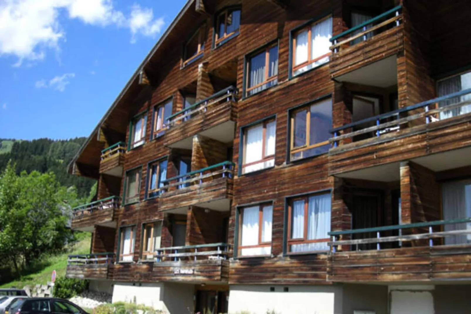 Résidence Les Tartifles - Buitenkant zomer