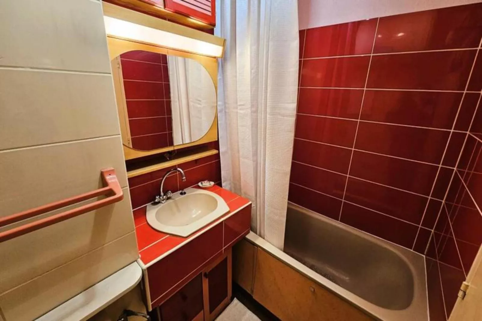 Résidence Pinson-Badkamer