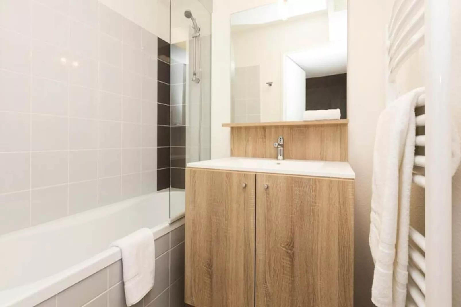 Résidence Prestige Odalys Le Domaine des Pins-Image-tags.