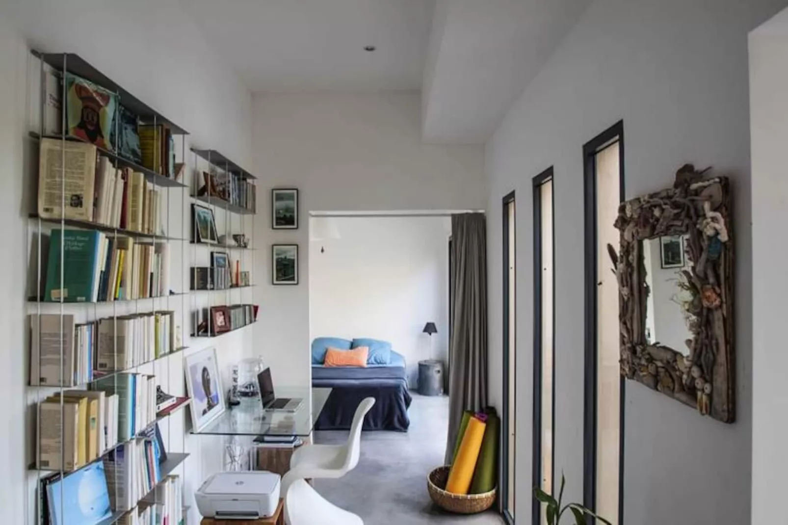 Villa Tiki-Image-tags.