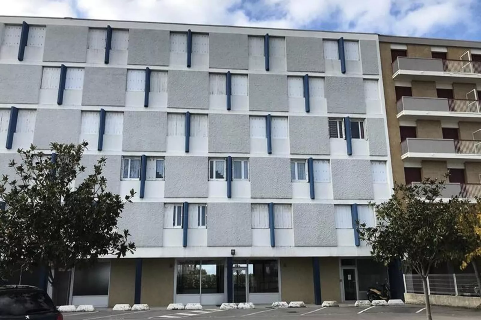 Résidence "le Mireille"-Buitenkant zomer