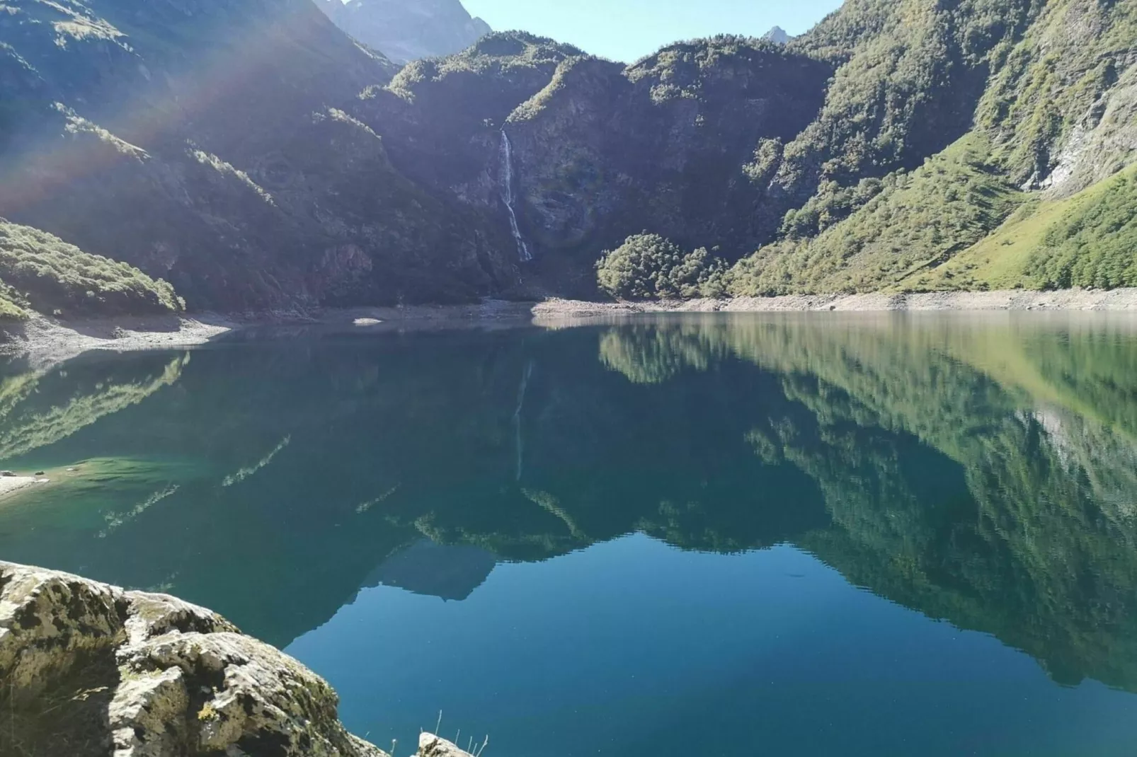 Résidence Sentein-Buitenkant zomer