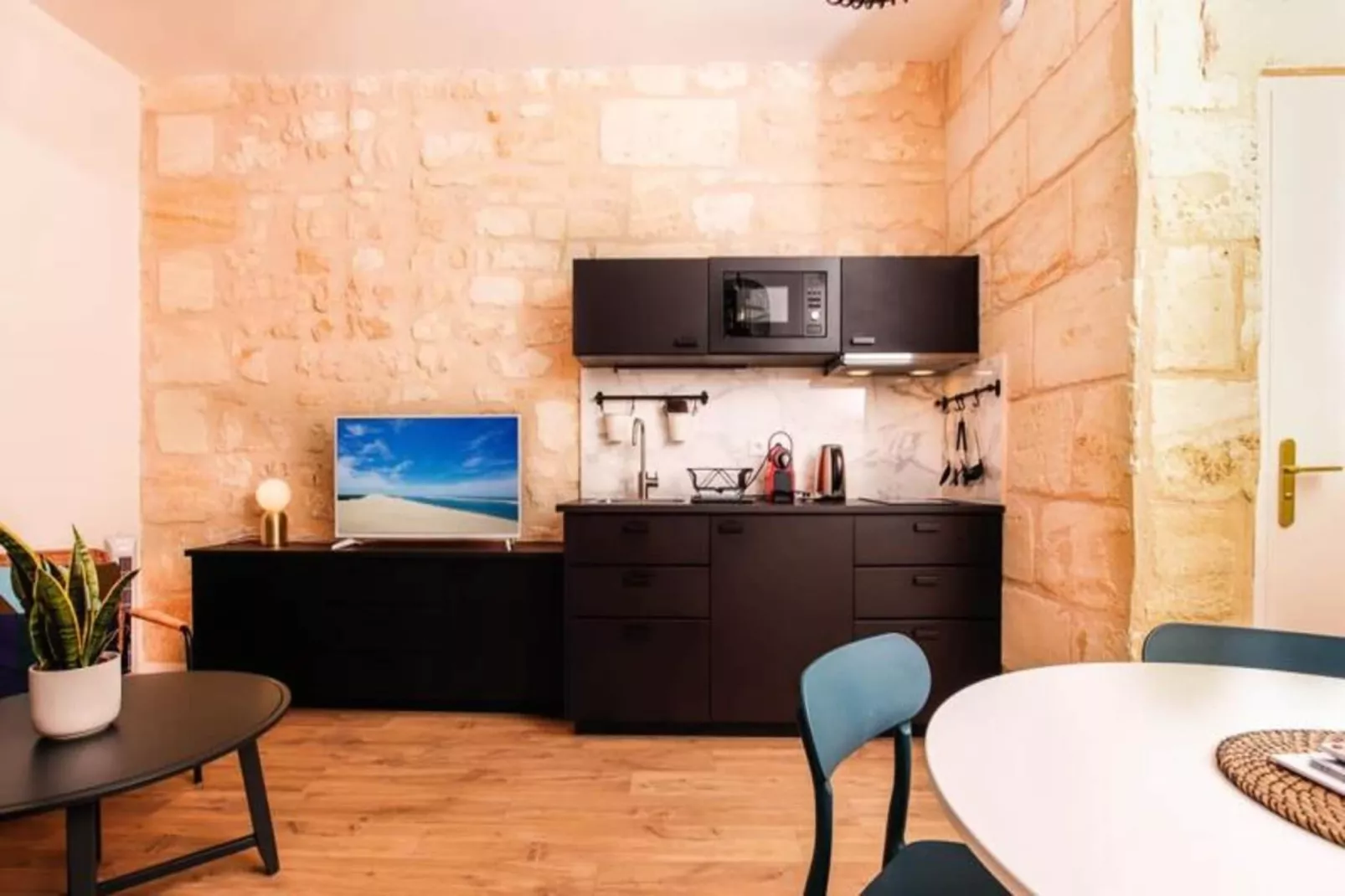 Appartement Lumineux &agrave La Pierre Bordelaise Plein Centre Pour 4 Personnes-Buitenkant zomer