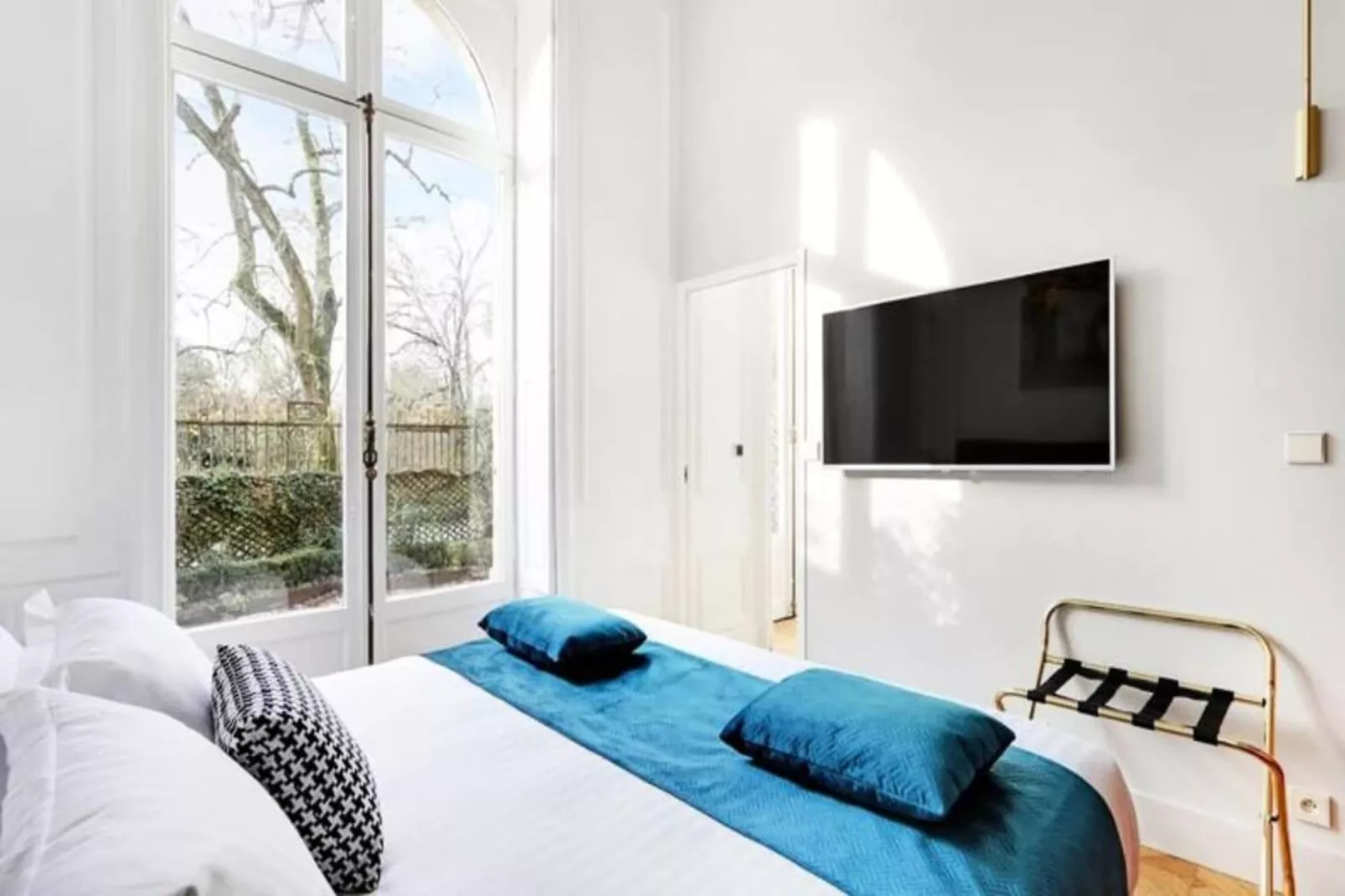 Maison Labruy&egrave;re - Suite Jardin Royal-Slaapkamer