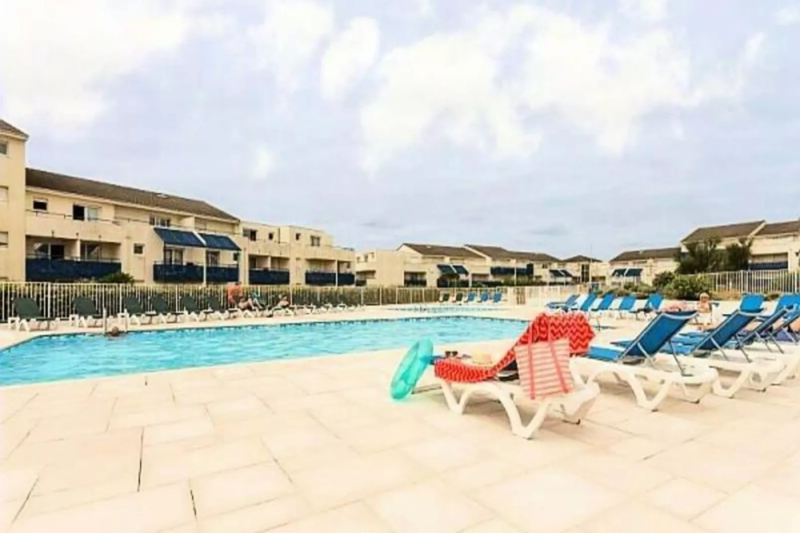 Résidence Bleu Marine - maeva Home-Zwembad