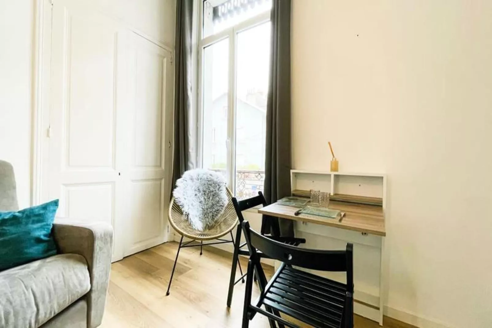 Le Nid D'altitude 🐦 - Studio Mezzanine - Tout &eacute;quip&eacute;-Eetkamer