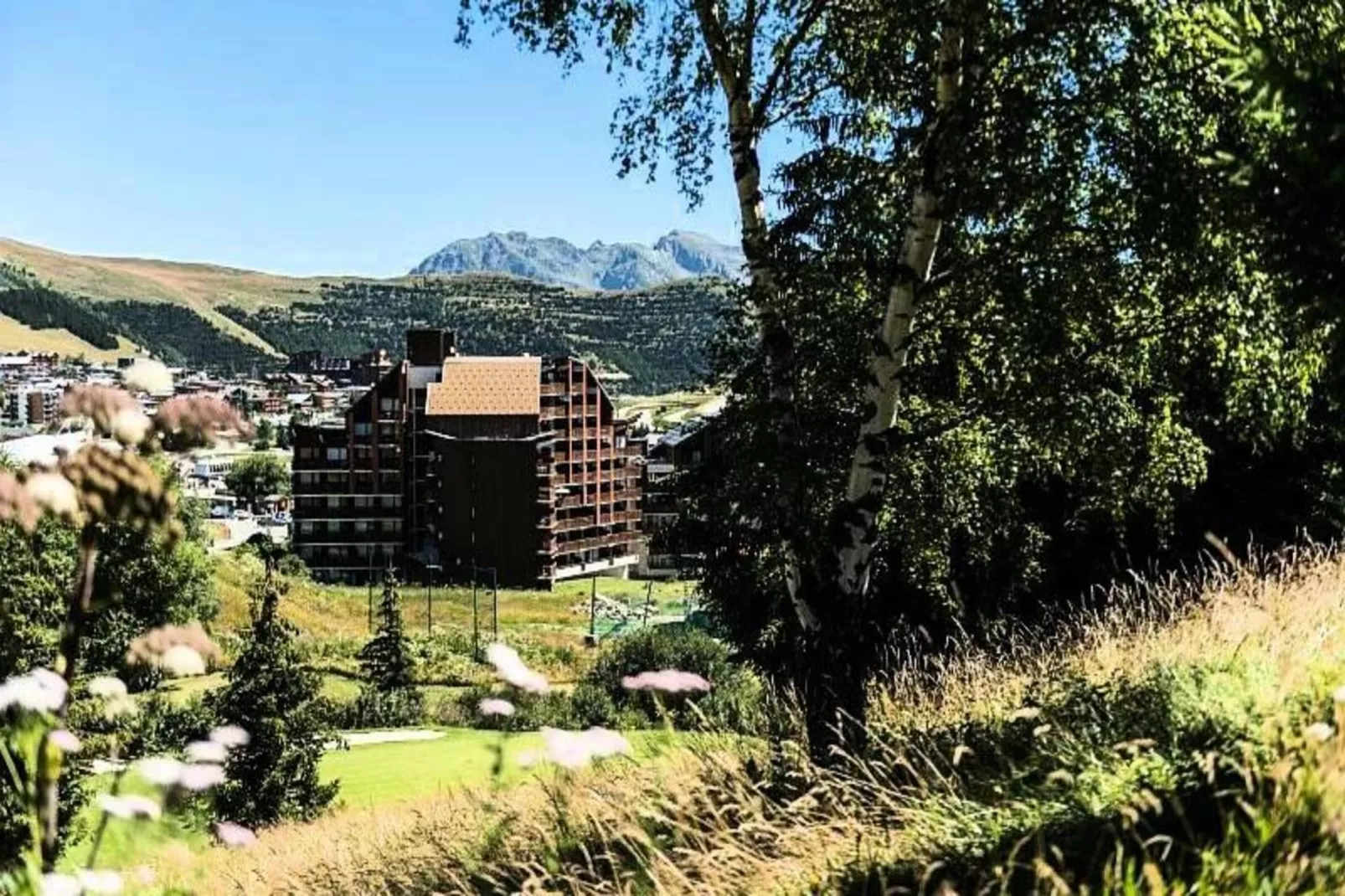 Résidence Les Mélèzes - Maeva Home-Buitenkant zomer