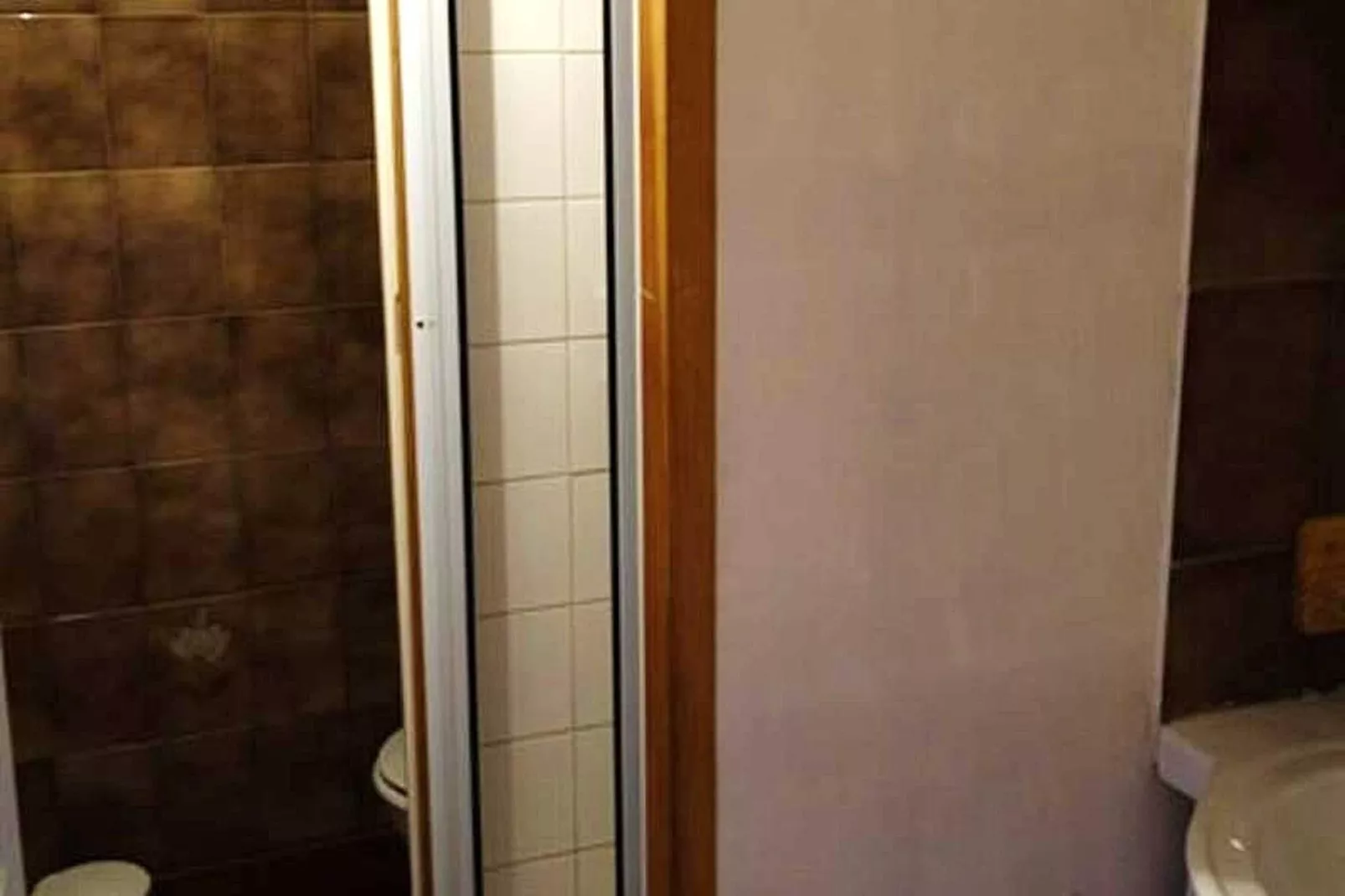 Résidence Menandiere-Badkamer