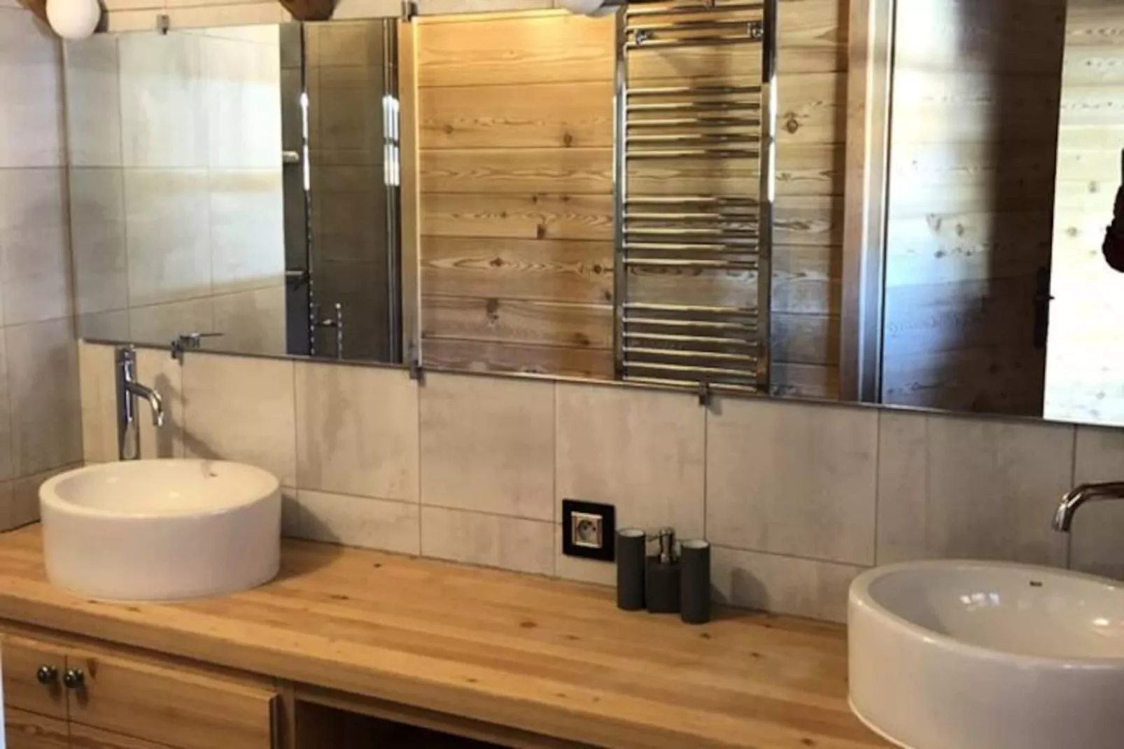 Chalet Pic Bayle-Image-tags.