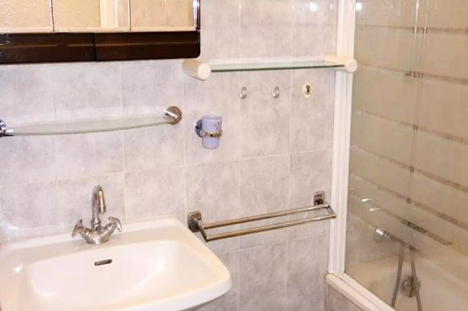 Résidence Pleiades-Badkamer