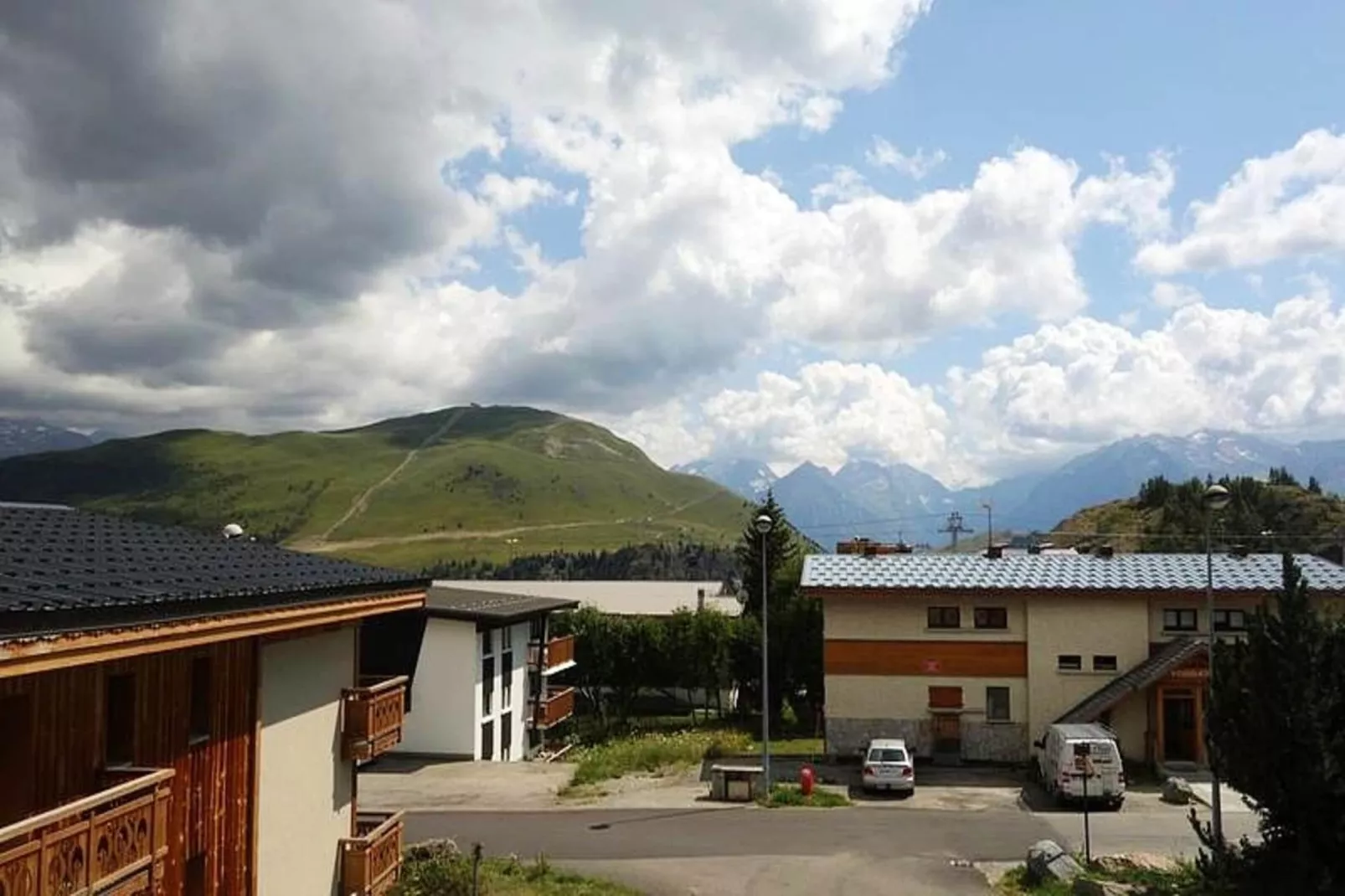 Résidence Milady-Uitzicht zomer