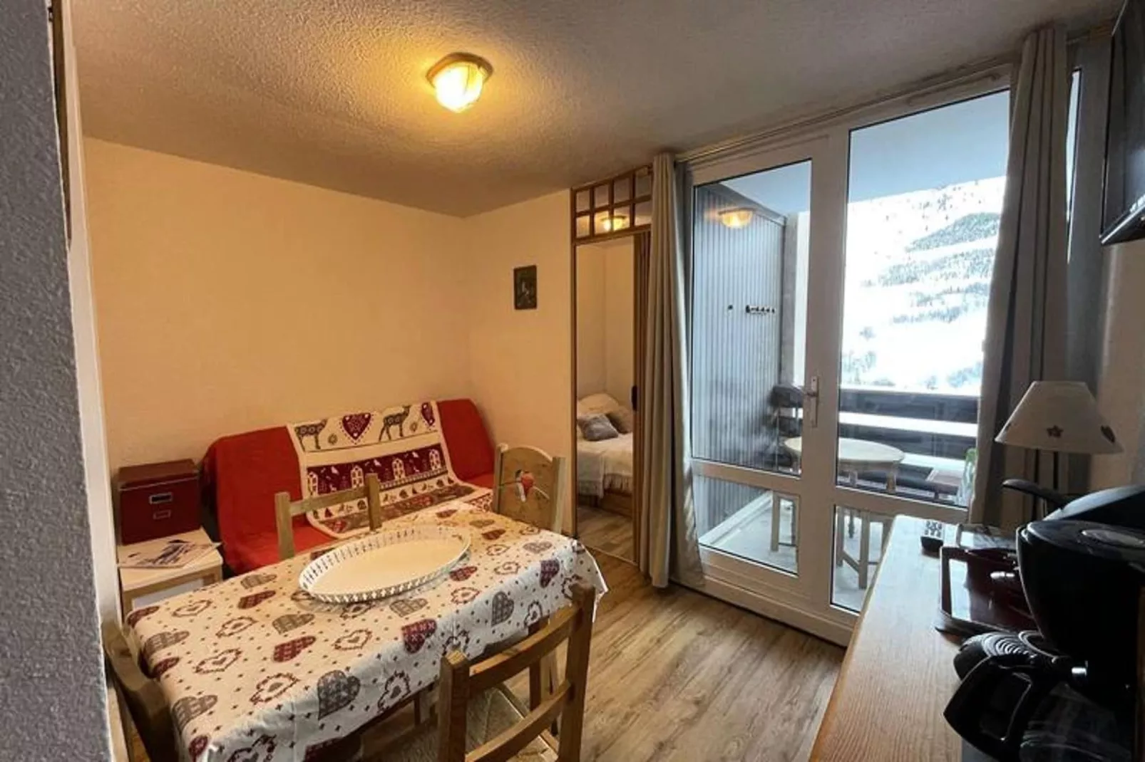 Résidence Arc En Ciel B-Eetkamer