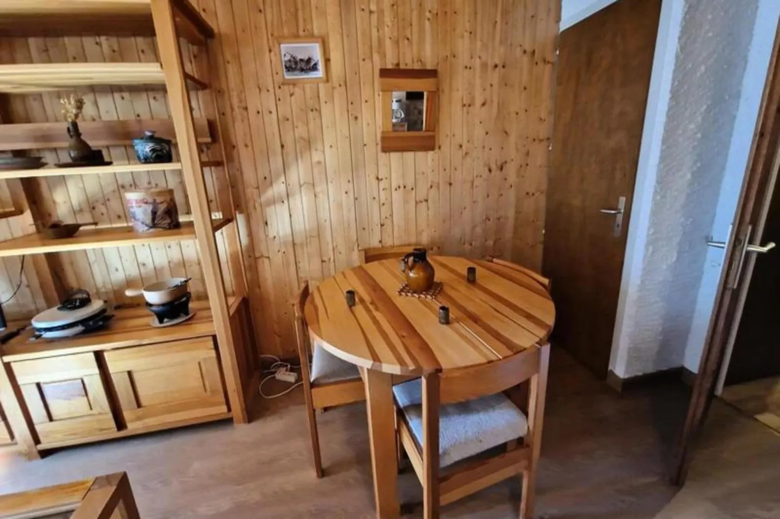 Résidence Brimbelles-Eetkamer