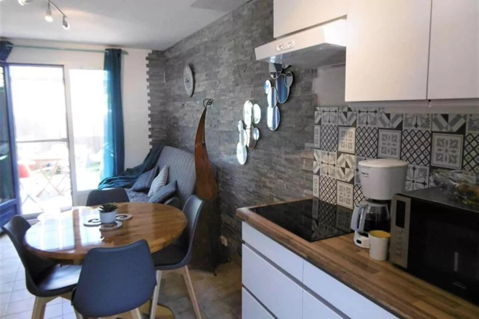 Résidence Duguay Trouin-Eetkamer