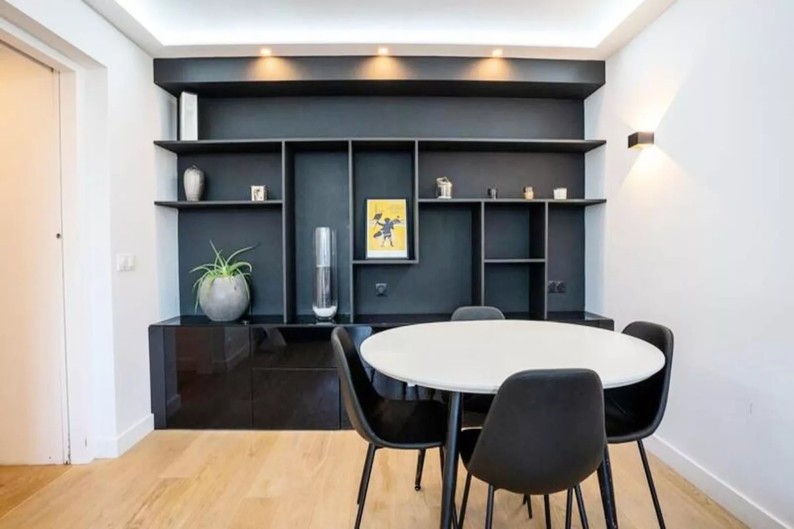 Résidence Sublime T2  Pour 4 Personnes, R&eacute;nov&eacute; Avec Piscine Tennis Parking Wifi-Eetkamer