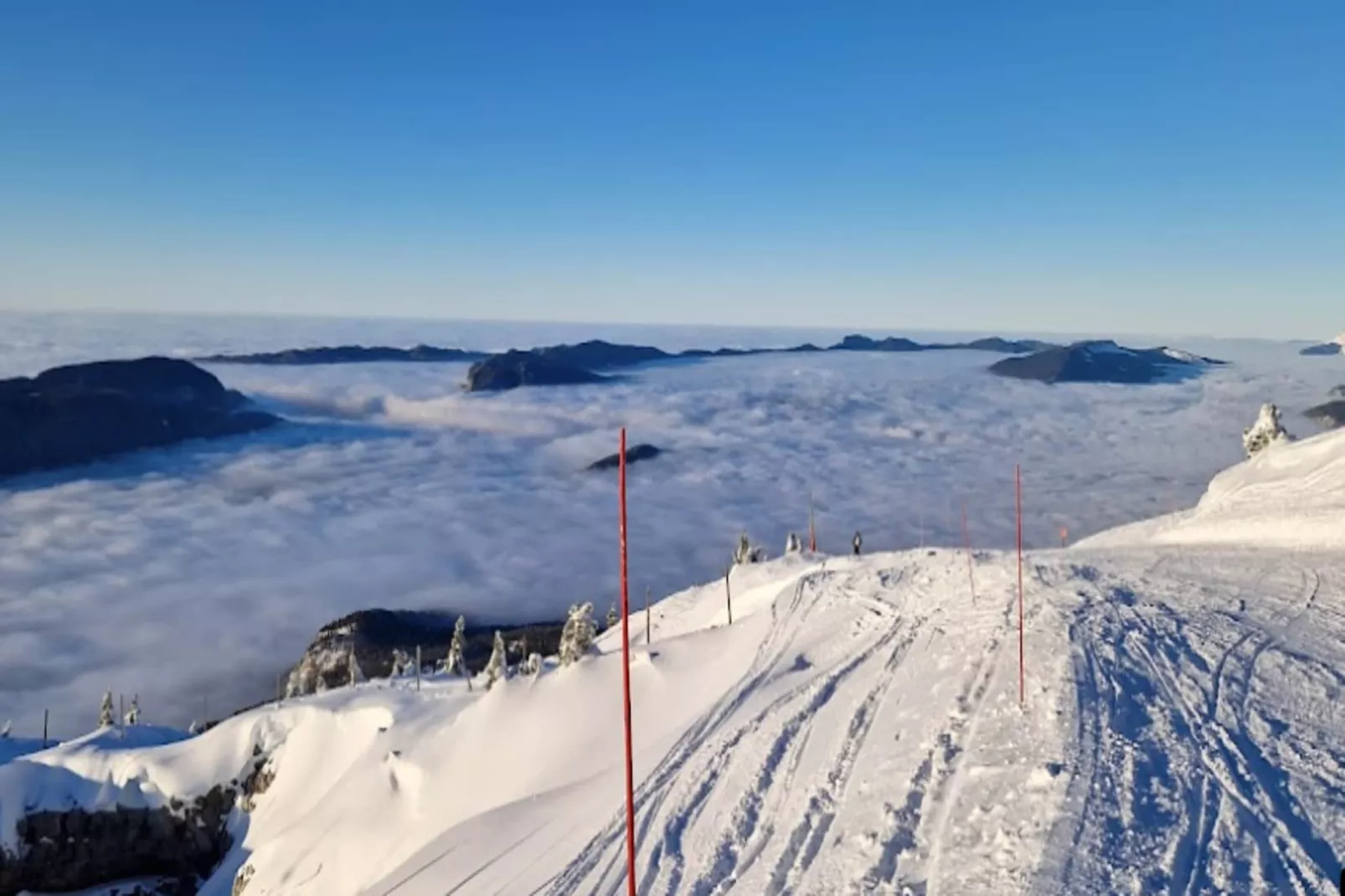 Résidence Neouvielle-Buitenkant zomer