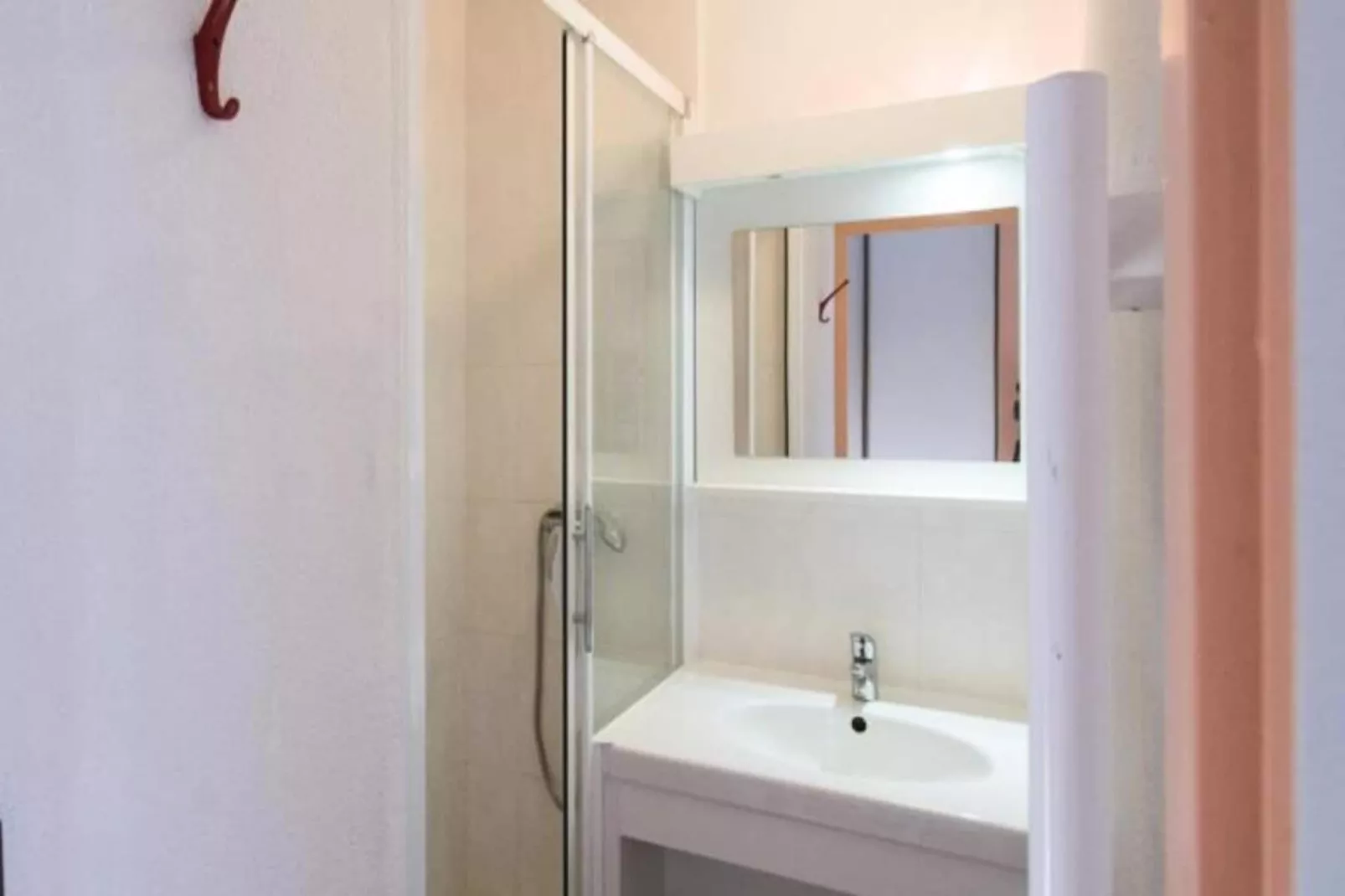 VVF Résidence Les Angles Pyrénées-Badkamer