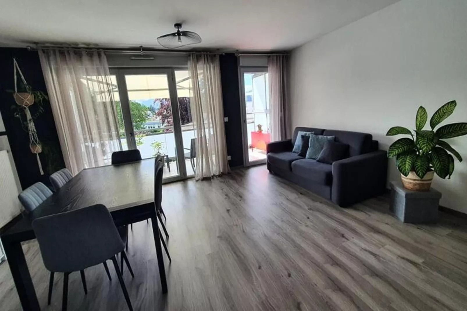 Résidence Le Clos Des Merisiers-Woonkamer