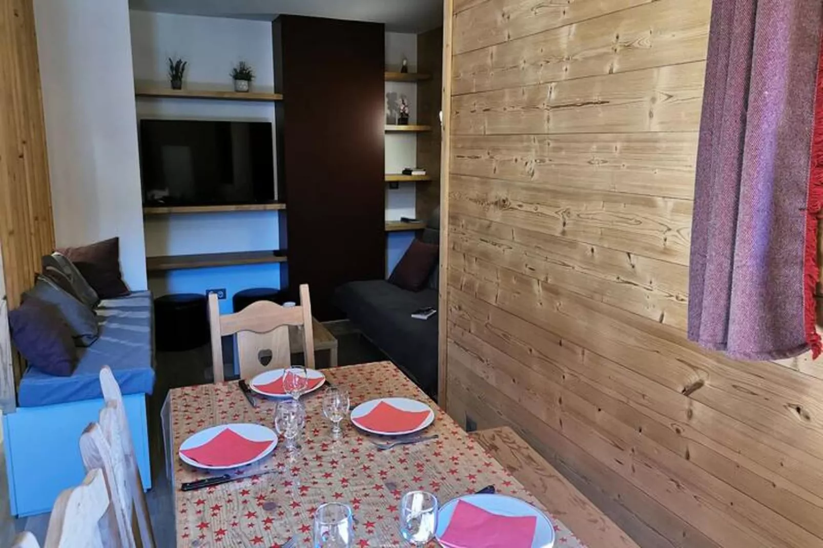 Résidence Lauziere Dessous-Eetkamer