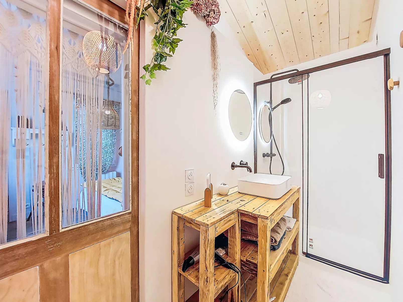 Charme et Confort en bord de mer-Binnen