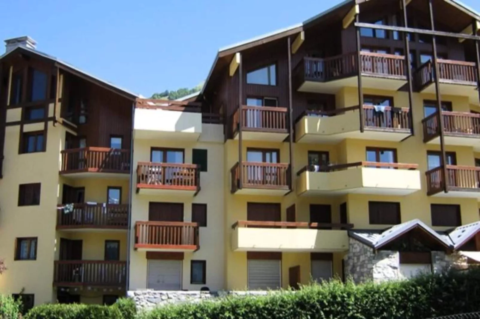 Résidence Jardins Du Nantet-Buitenkant zomer