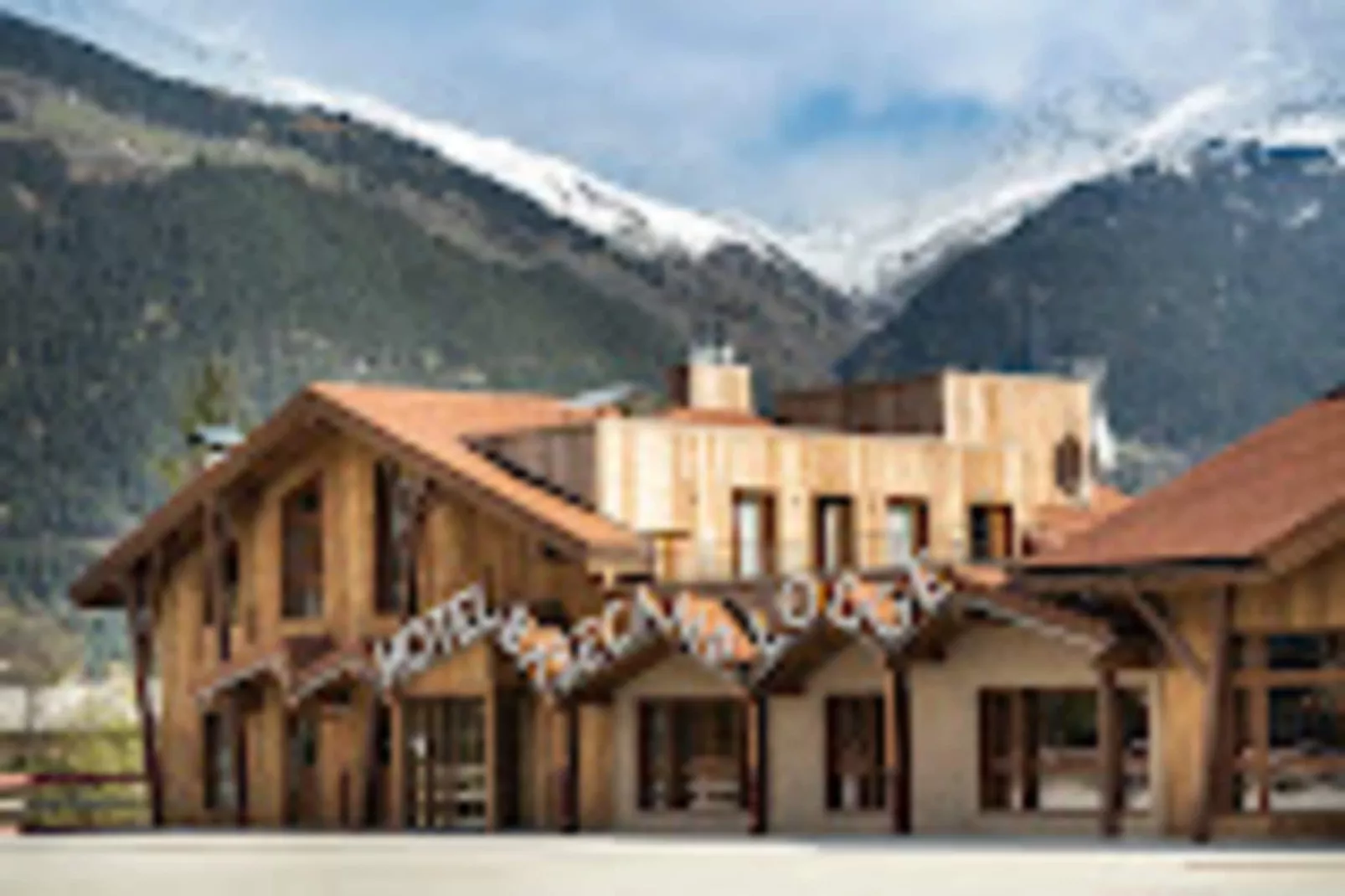 Résidence Grand Coeur-Buitenkant zomer