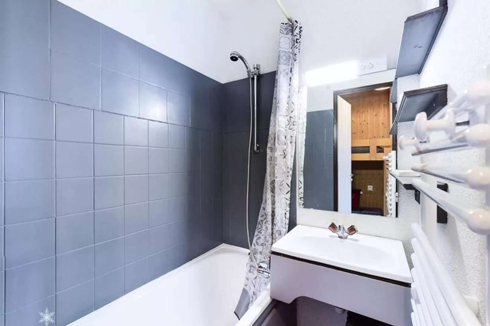 Résidence Bouquetins B-Badkamer