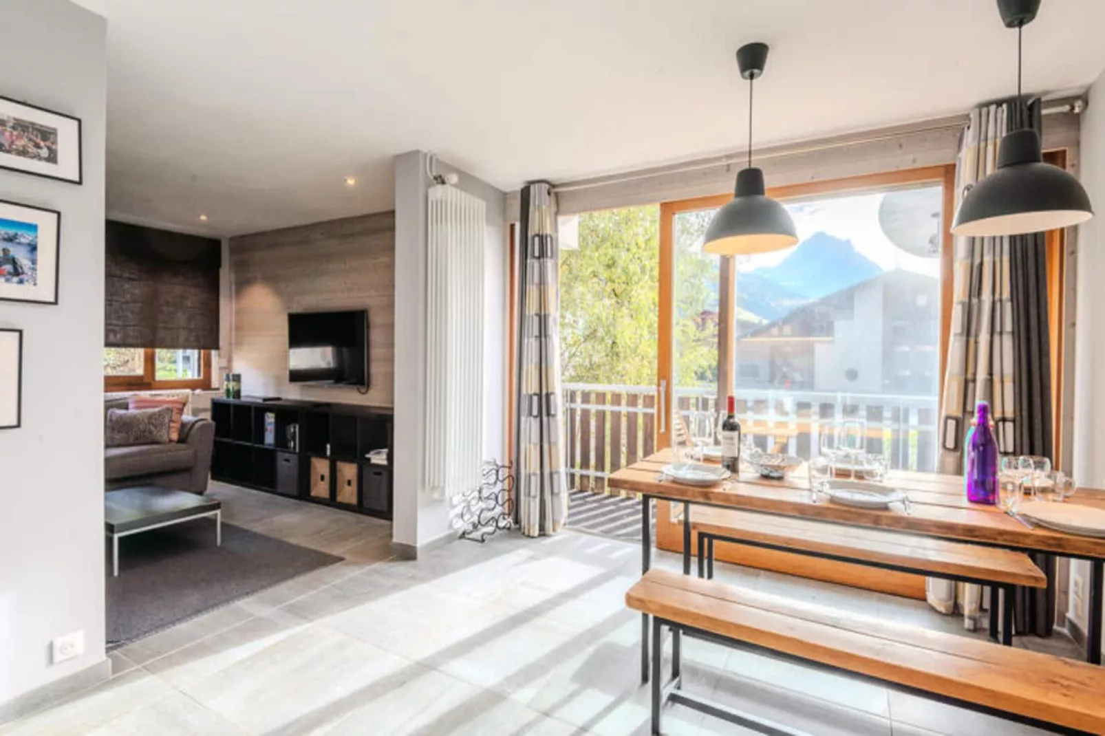 Résidence Le Nantaux-Eetkamer