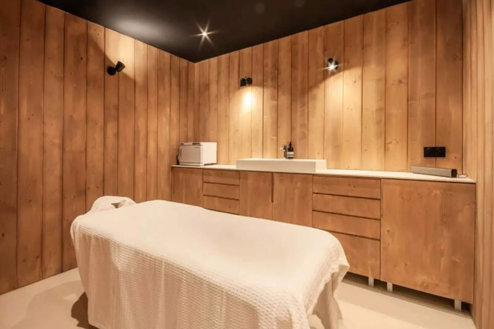 Chalet Nosefosa-morzine-Image-tags.