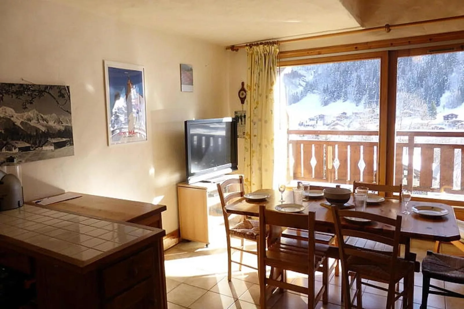 Résidence Berangere-Eetkamer