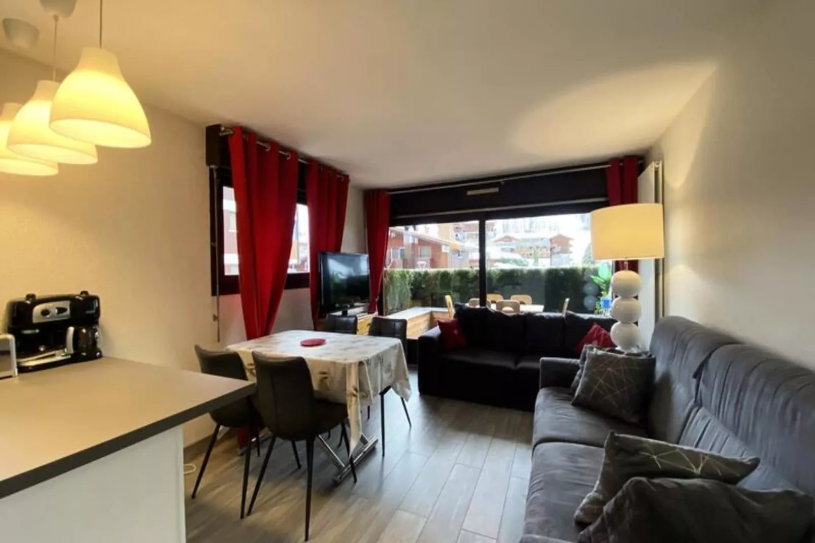 Résidence Granges B-Eetkamer