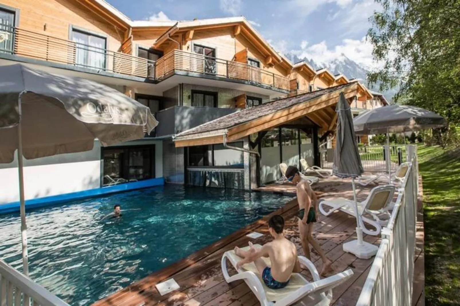 Résidence Prestige Odalys Isatis****-Buitenkant zomer