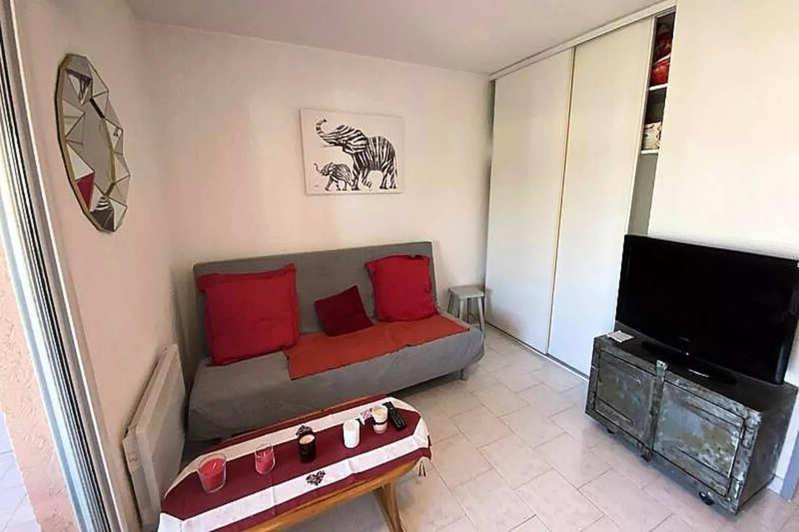 Résidence Port Helena Coudouliere-Eetkamer