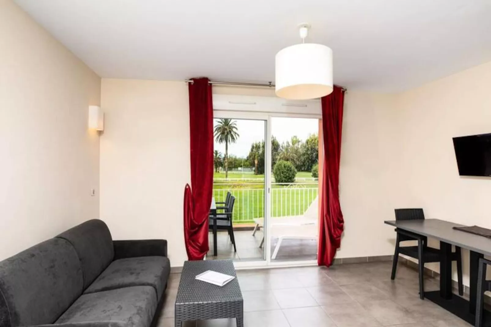 SOWELL RÉSIDENCES Les Perles de Saint Tropez****-Image-tags.