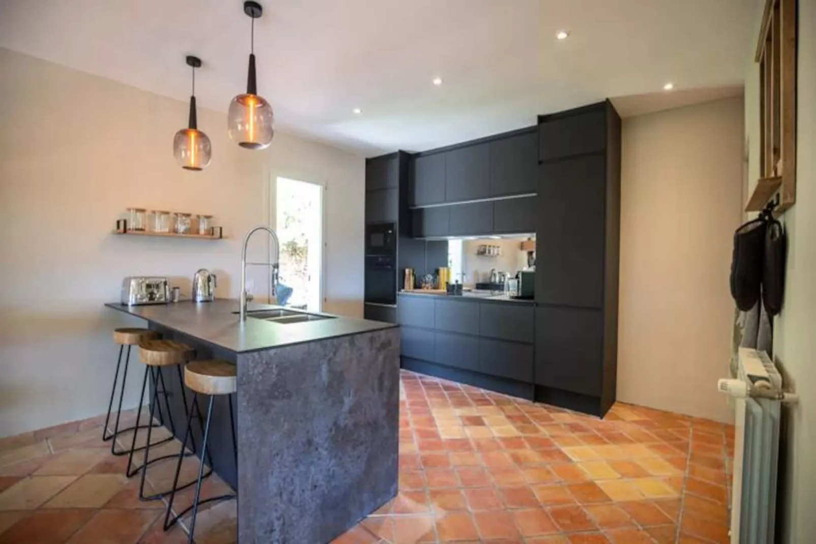 Villa 10 Pers Piscine Priv&eacute;e Pr&egrave;s De Saint-tropez-Image-tags.