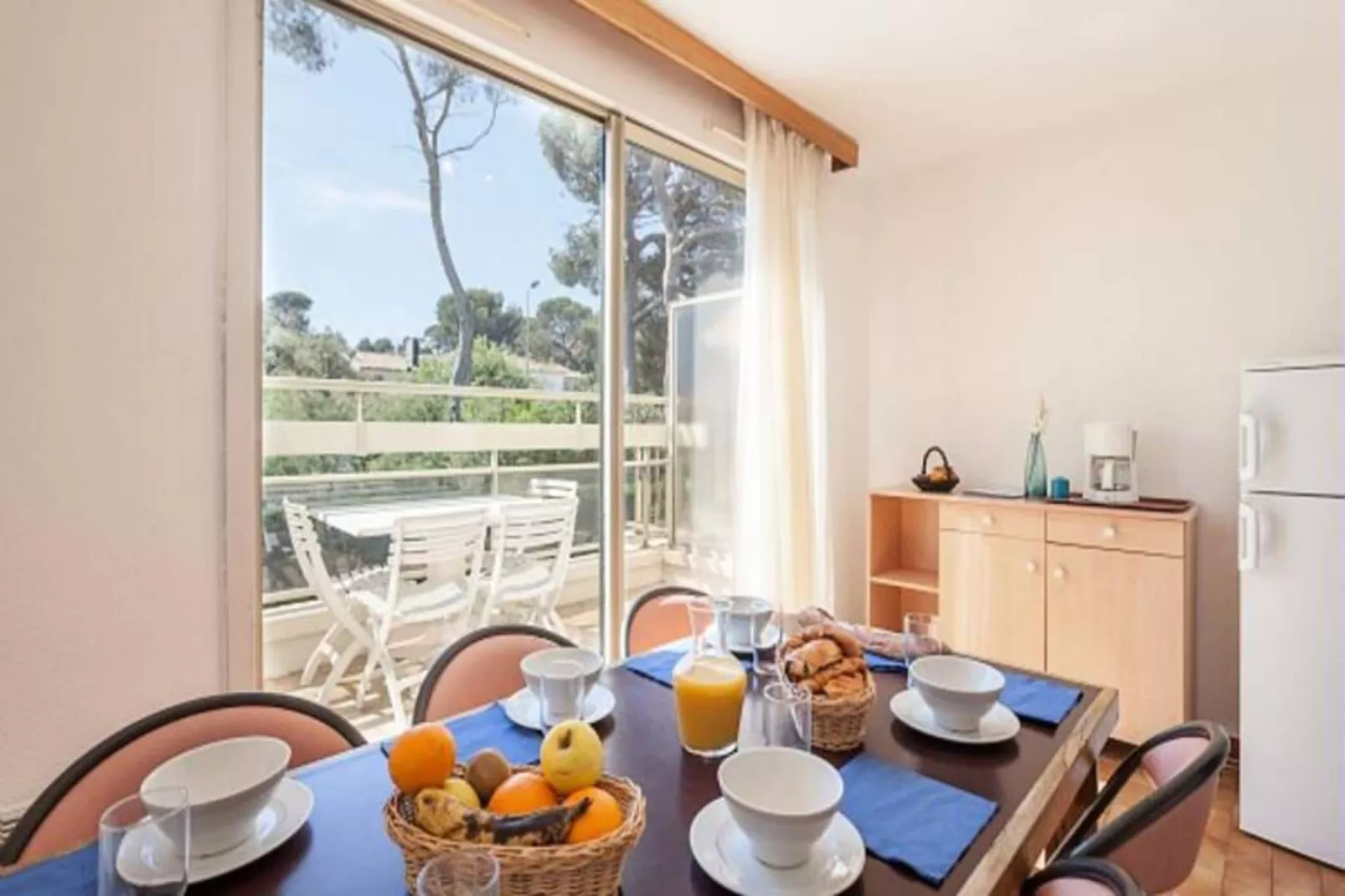 Résidence Pierre & Vacances La Corniche d'Or-Eetkamer