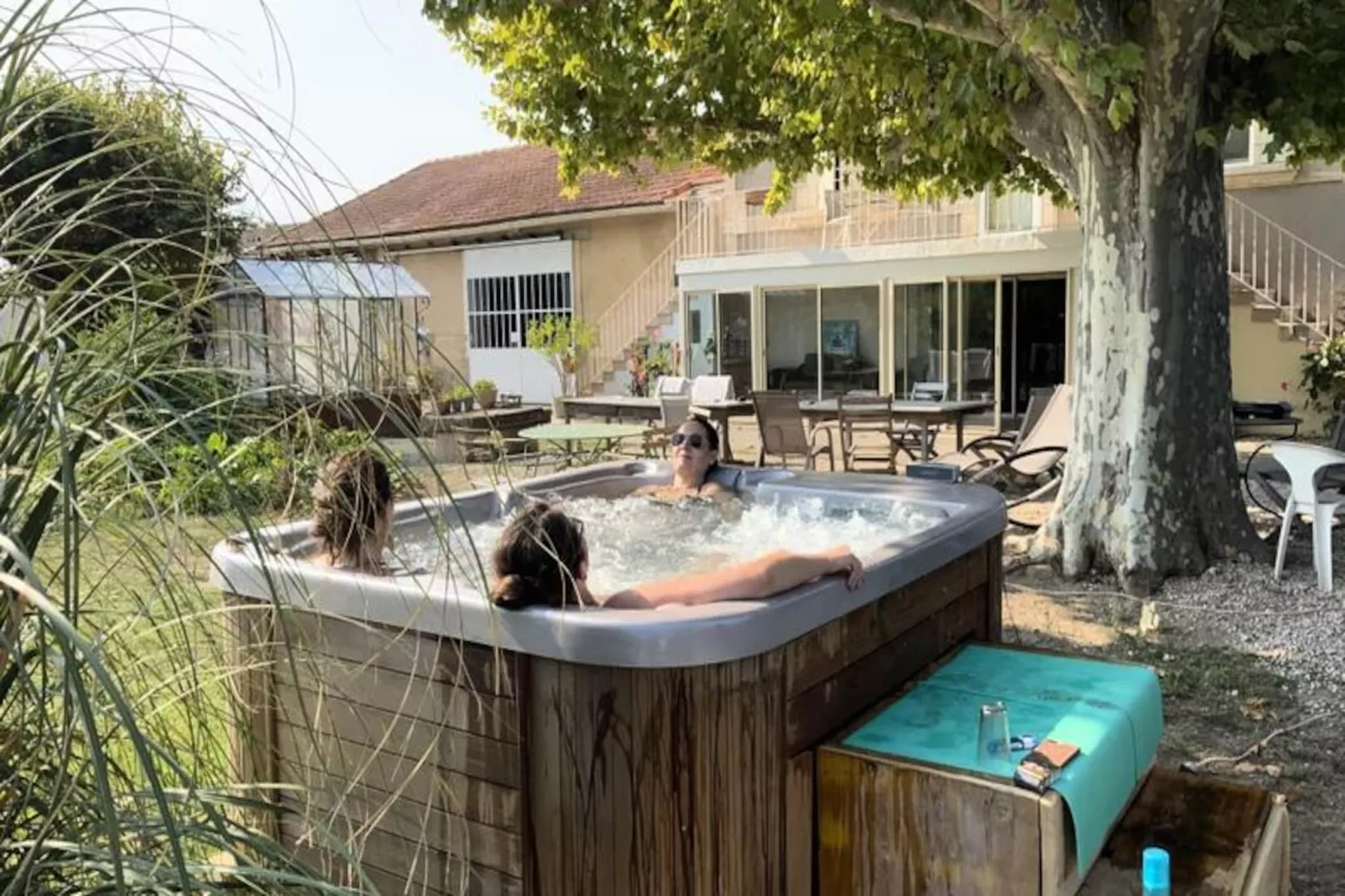 Appartement Lumineux Avec Piscine Et Spa-Image-tags.