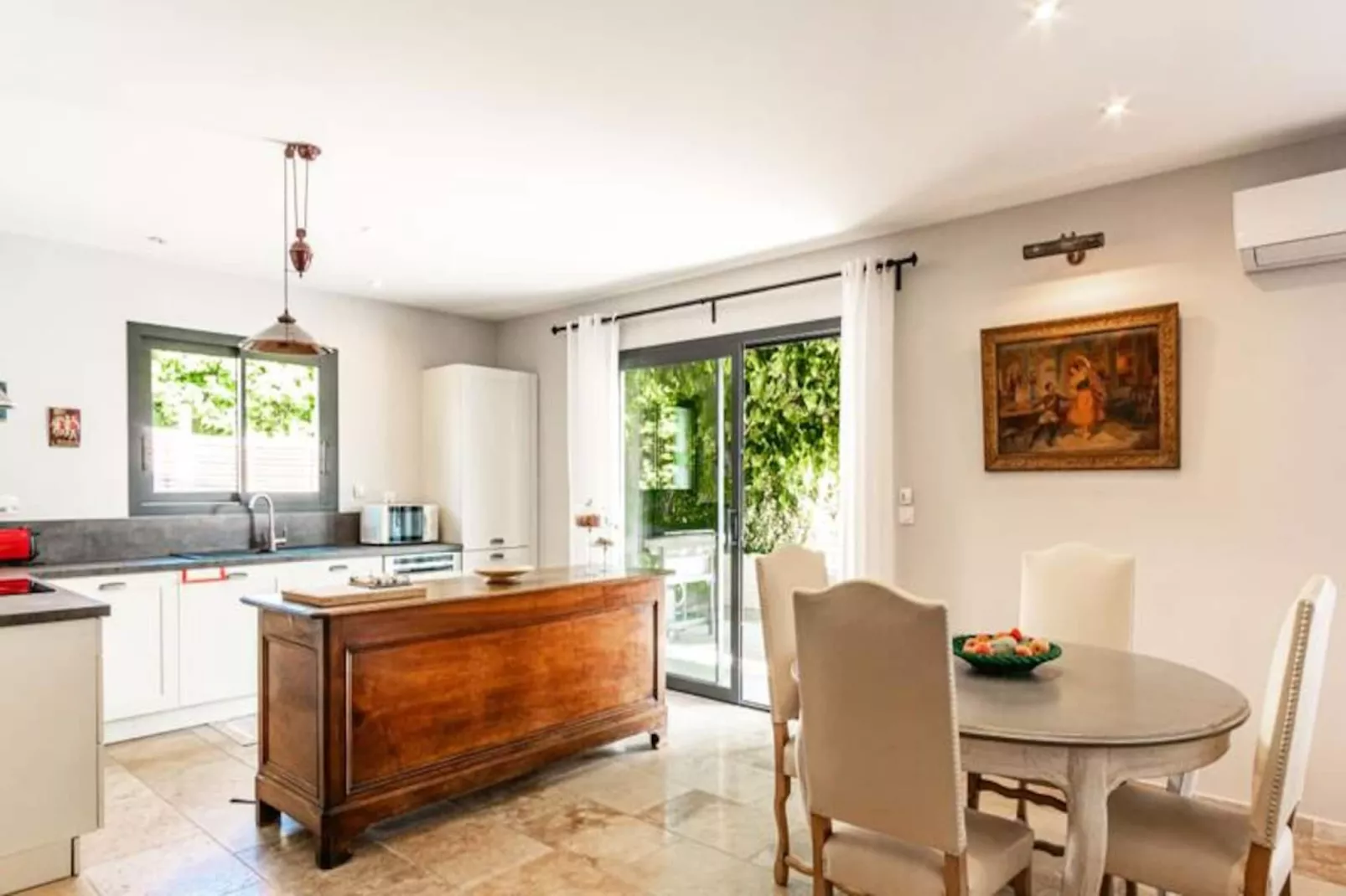 La Verdi&egrave;re - Maison Contemporaine De Plain Pied Avec Jardin Et Piscine Pri-Image-tags.