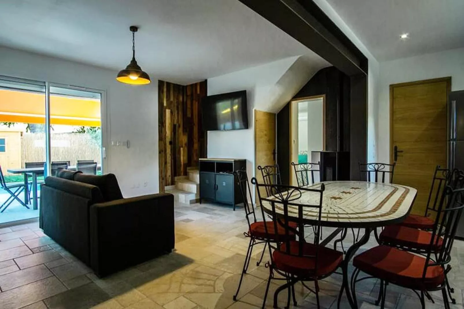 Le Cabanon De Christine-Eetkamer