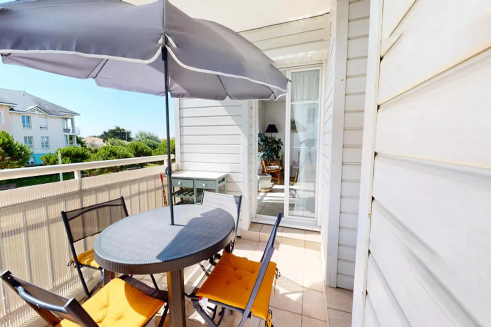 Appartements à Saint-Gilles-Croix-de-Vie-Image-tags.