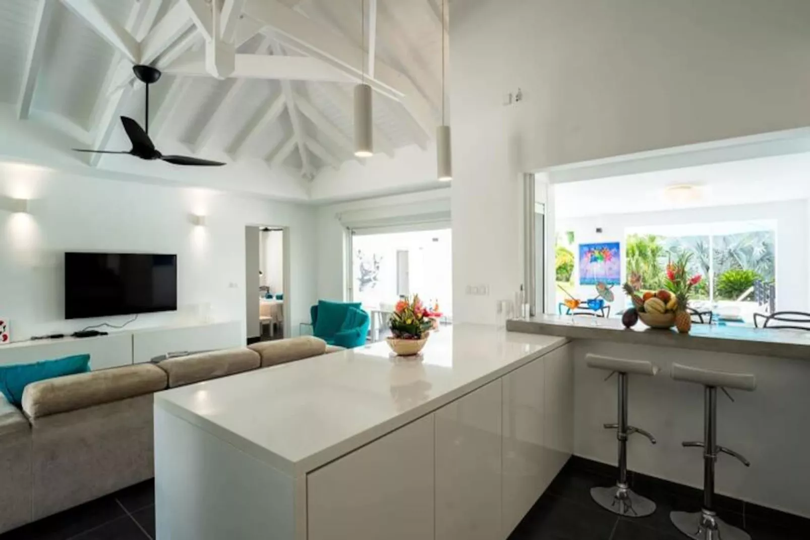 Villa Rosa-Image-tags.