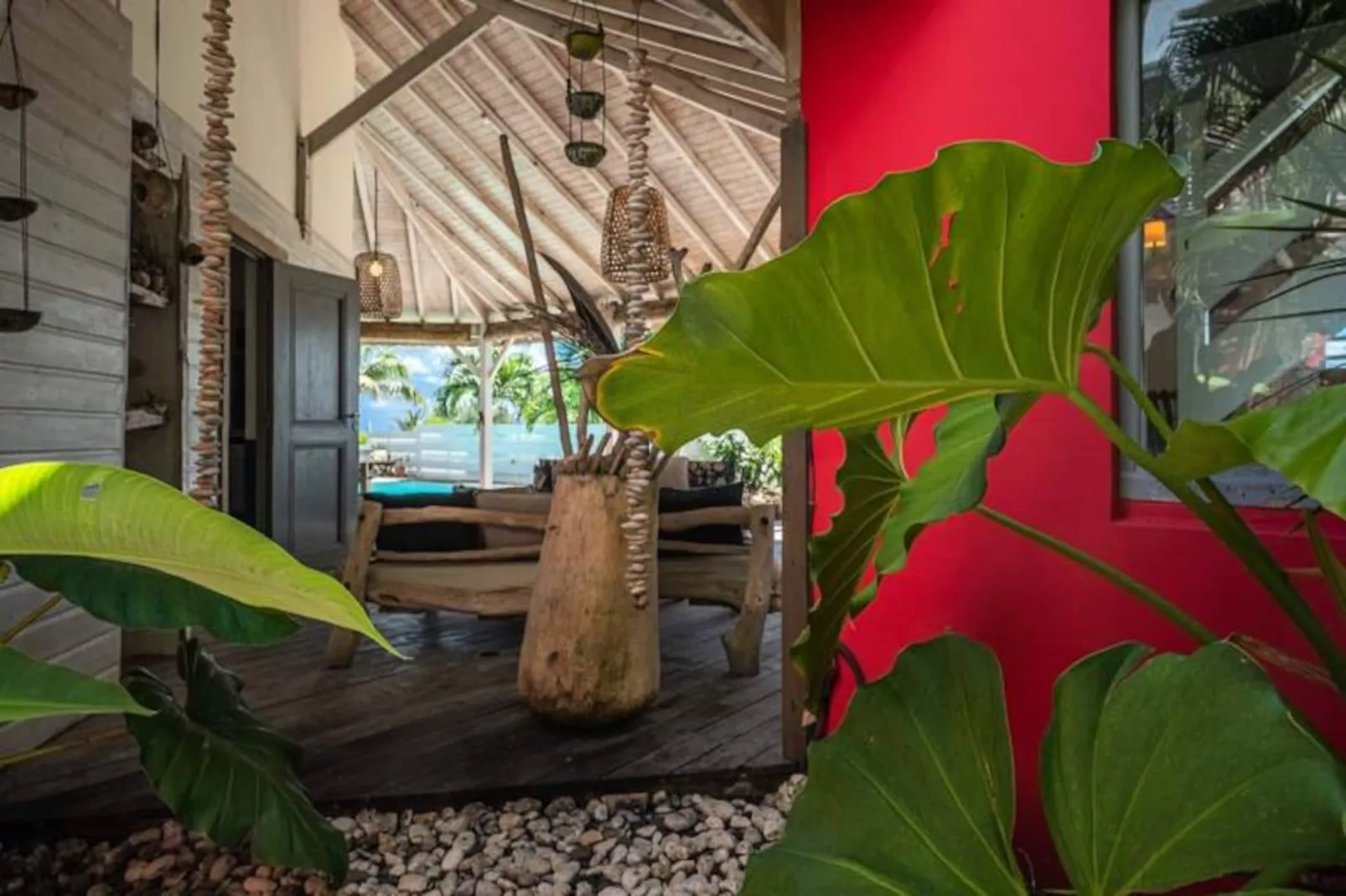 Villa Lakaz-Image-tags.