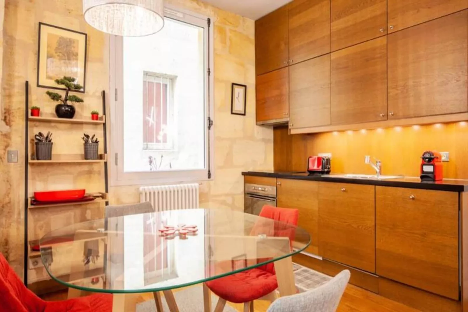 Superbe Appartement &agrave; La Belle Pierre Pour 4 Dans La Rue Des Antiquaires-Buitenkant zomer