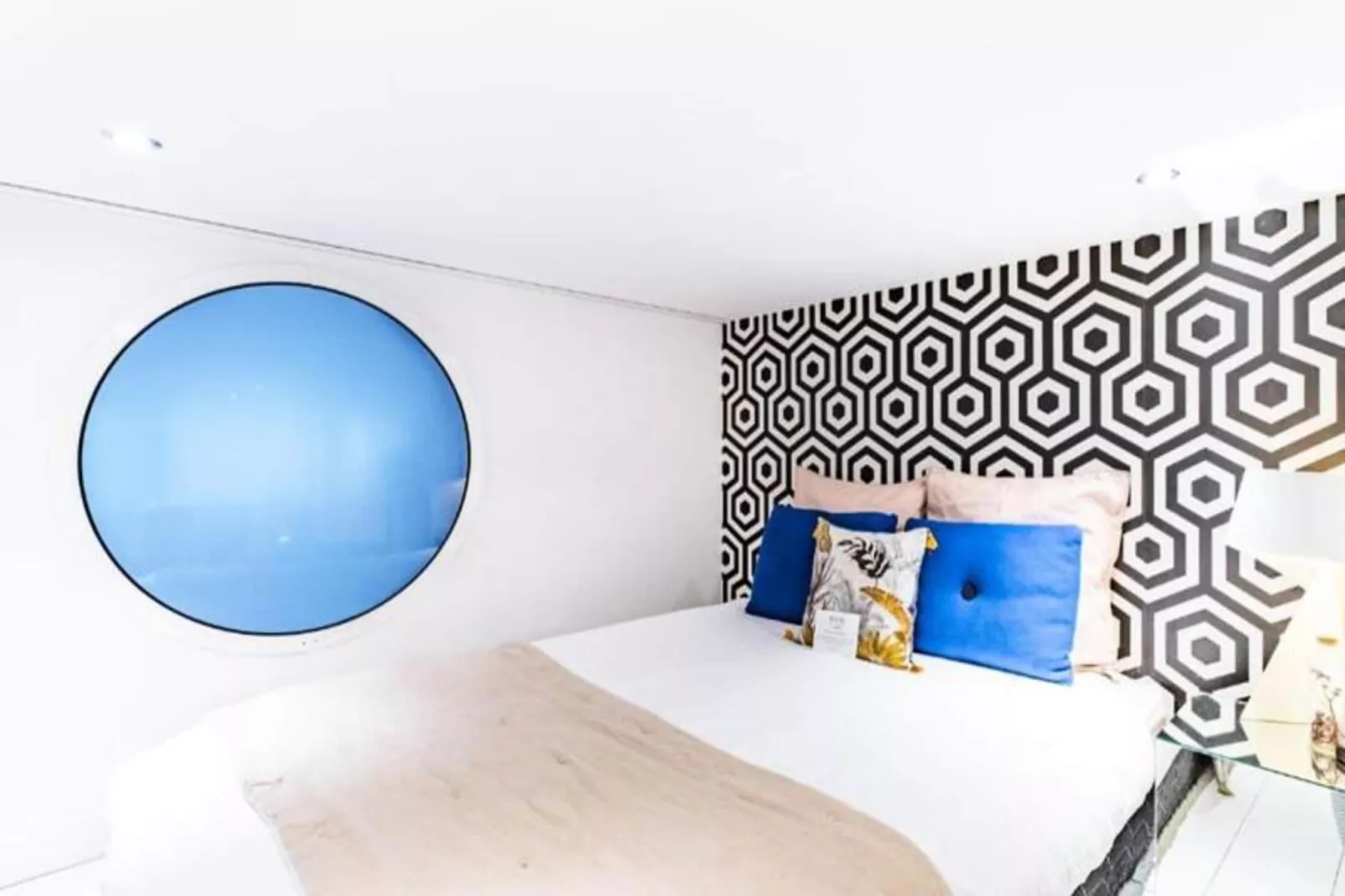 Studio D'architecte Charmant Dans Un Immeuble Du Xviii&egrave;me Dans Le Centre-Slaapkamer