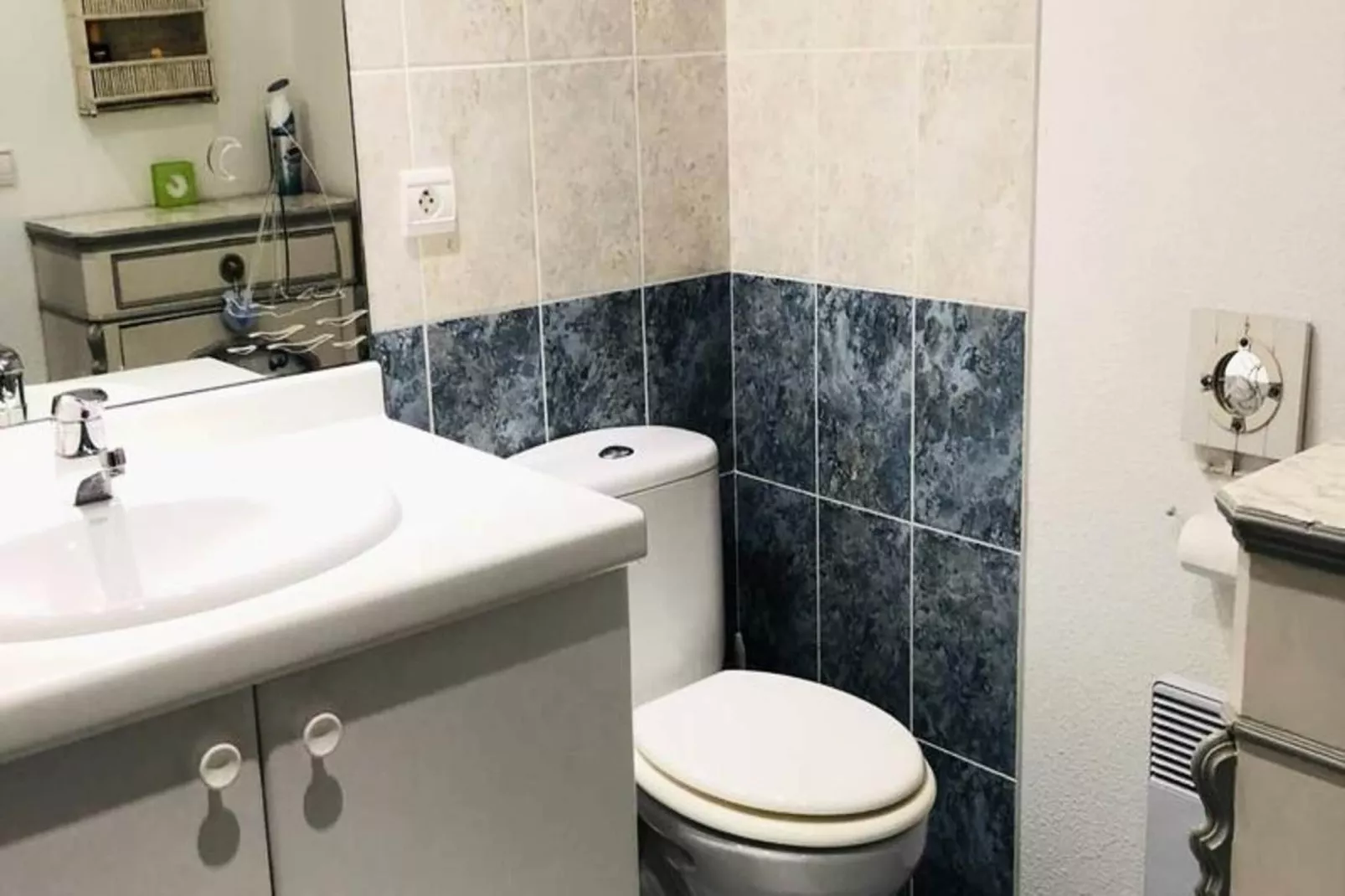 Résidence L'orangeraie-Badkamer