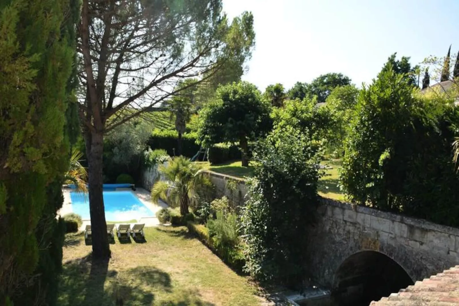 Ch&acirc;teau La Tuili&egrave;re: Villa Avec Piscine Au Milieu De Son Vignoble-Image-tags.